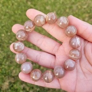 peach moonstone bracelet 14mm